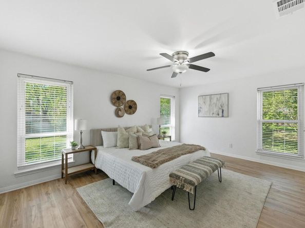 4805 Midoak CIR, Austin TX 78749