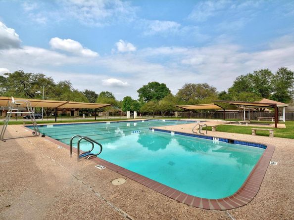 4805 Midoak CIR, Austin TX 78749