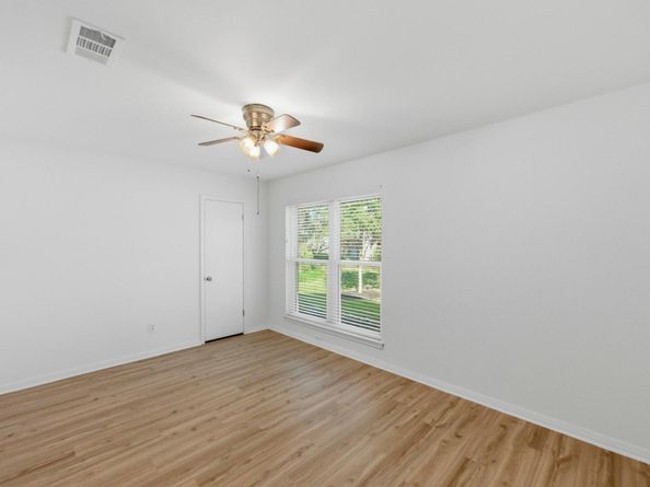 4805 Midoak CIR, Austin TX 78749