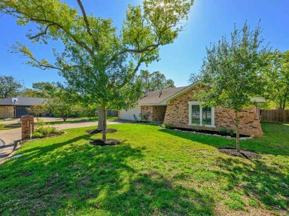 4805 Midoak CIR, Austin TX 78749