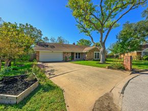 4805 Midoak CIR, Austin TX 78749