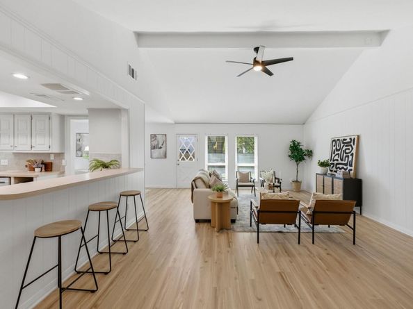 4805 Midoak CIR, Austin TX 78749