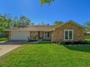 4805 Midoak CIR, Austin TX 78749