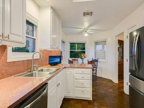 5603 Oakwood CV 212, Austin TX 78731