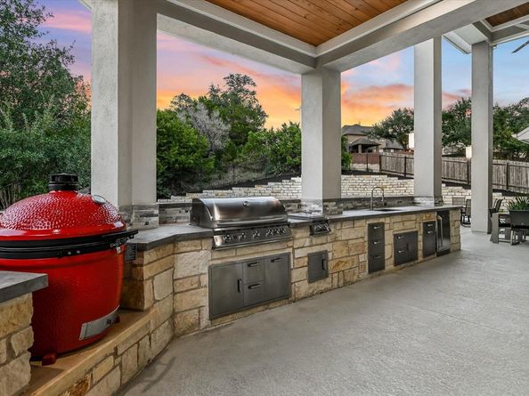 600 Emerald Ridge DR, Austin TX 78732