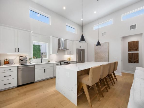 2711 Stacy LN 2, Austin TX 78704