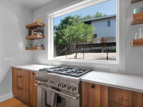1914 E 8th ST, Austin TX 78702