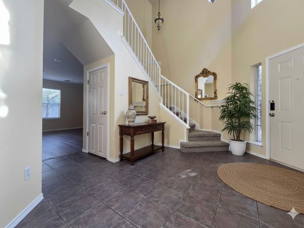 8336 Alvin High LN, Austin TX 78729