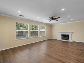 8336 Alvin High LN, Austin TX 78729