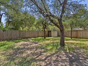 8336 Alvin High LN, Austin TX 78729