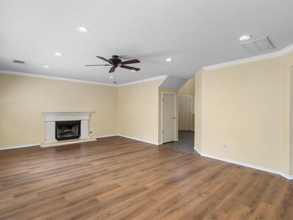 8336 Alvin High LN, Austin TX 78729