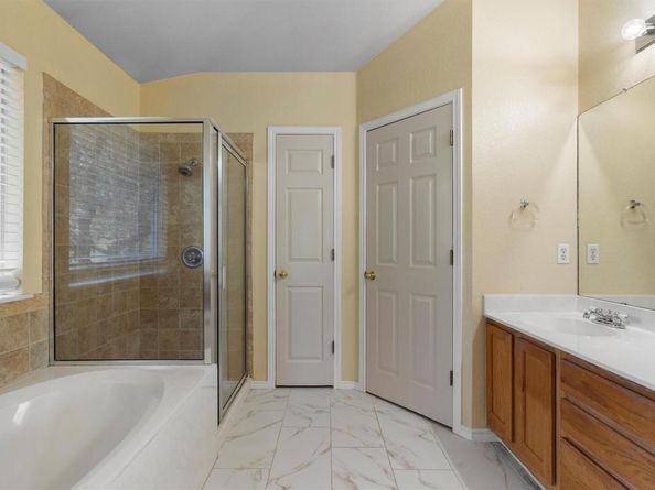 8336 Alvin High LN, Austin TX 78729