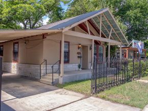 2607 E Cesar Chavez ST, Austin TX 78702
