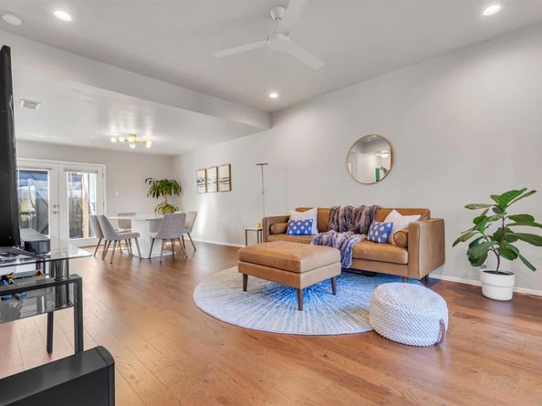 3601 Las Colinas DR C, Austin TX 78731
