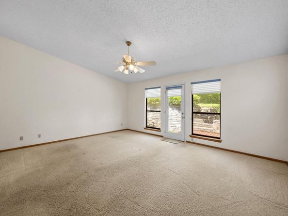 6820 N Cypress Point 22, Austin TX 78746