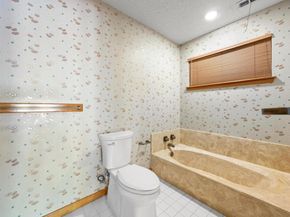 6820 N Cypress Point 22, Austin TX 78746