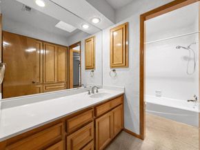 6820 N Cypress Point 22, Austin TX 78746