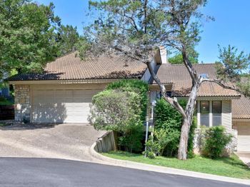6820 N Cypress Point