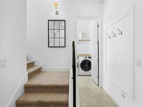 3 Camwood TRL, The Hills TX 78738