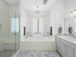 3 Camwood TRL, The Hills TX 78738