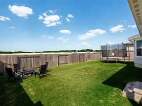 537 Loriner WAY, Liberty Hill TX 78642