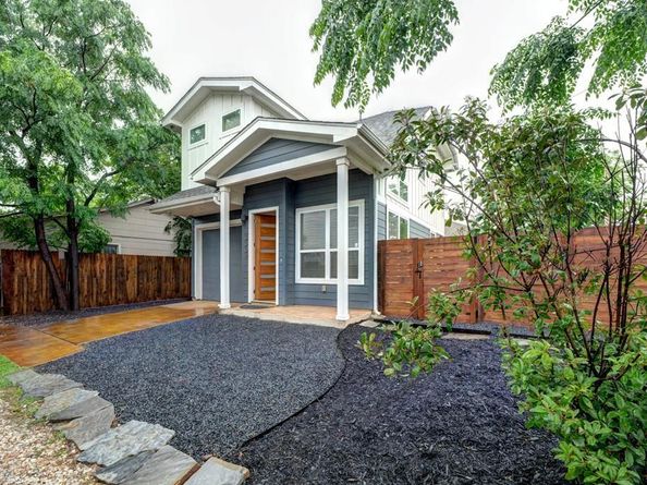 1300 Walnut Ave B, Austin TX 78702