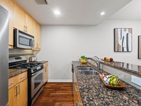 503 Swanee DR 19, Austin TX 78752