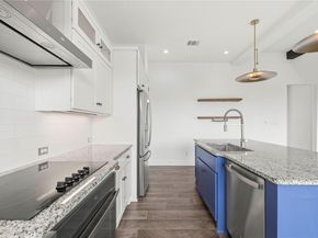 211 Honey Creek CT 6, Austin TX 78738