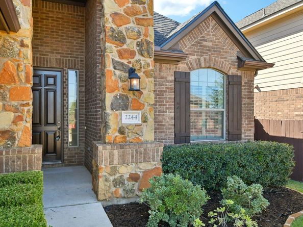 2244 Hilltop Climb DR, Leander TX 78641