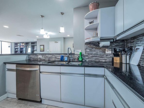 40 N Interstate 35 Highway 4A4, Austin TX 78701