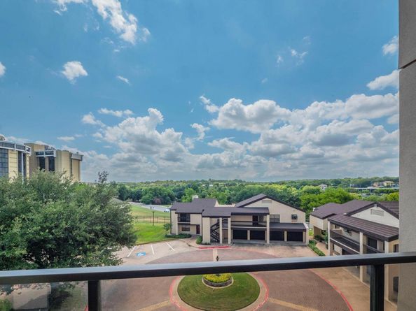 40 N Interstate 35 Highway 4A4, Austin TX 78701