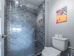 40 N Interstate 35 Highway 4A4, Austin TX 78701