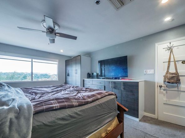 40 N Interstate 35 Highway 4A4, Austin TX 78701