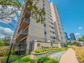 40 N Interstate 35 Highway 4A4, Austin TX 78701