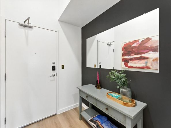 2124 E 6th ST 418, Austin TX 78702