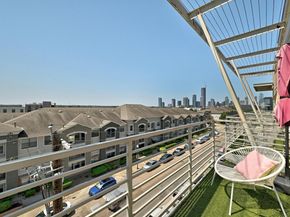 2124 E 6th ST 418, Austin TX 78702