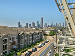 2124 E 6th ST 418, Austin TX 78702