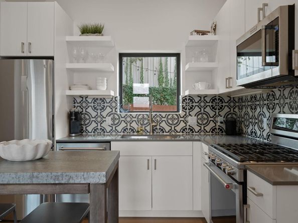 2941 E 14th ST 2, Austin TX 78702