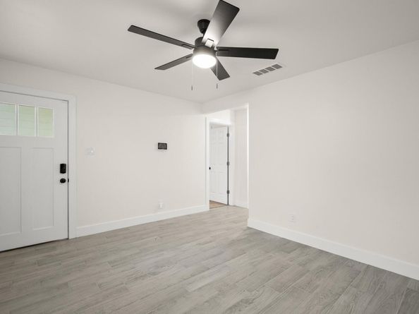 9503 N Creek DR, Austin TX 78753