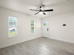 9503 N Creek DR, Austin TX 78753