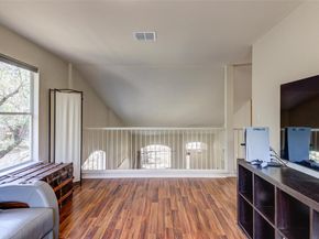 8904 W Hove LOOP, Austin TX 78749