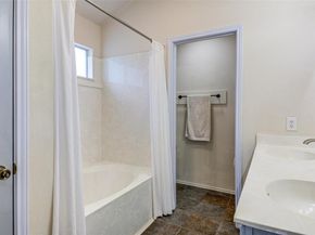 8904 W Hove LOOP, Austin TX 78749