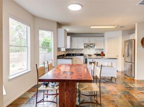 8904 W Hove LOOP, Austin TX 78749