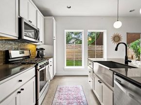 1213 Eleanor ST B, Austin TX 78721