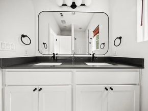 1213 Eleanor ST B, Austin TX 78721