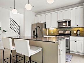 1213 Eleanor ST B, Austin TX 78721