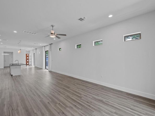 4705 Louis Ave B, Austin TX 78721