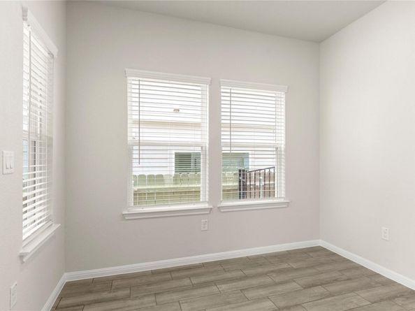 9504 Grapevine Leaf DR, Manor TX 78653
