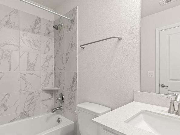 9504 Grapevine Leaf DR, Manor TX 78653