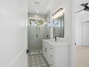 400 Post Road DR, Austin TX 78704